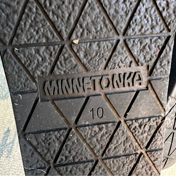 MINNETONKA SHERPA SUEDE OLYMPIA SHORT BOOT BLACK SIZE 10 - Picture 7 of 12